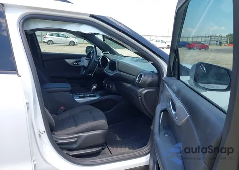 2022 Chevrolet Blazer Awd 2Lt from USA, damaged, VIN 3GNKBHR42NS144387